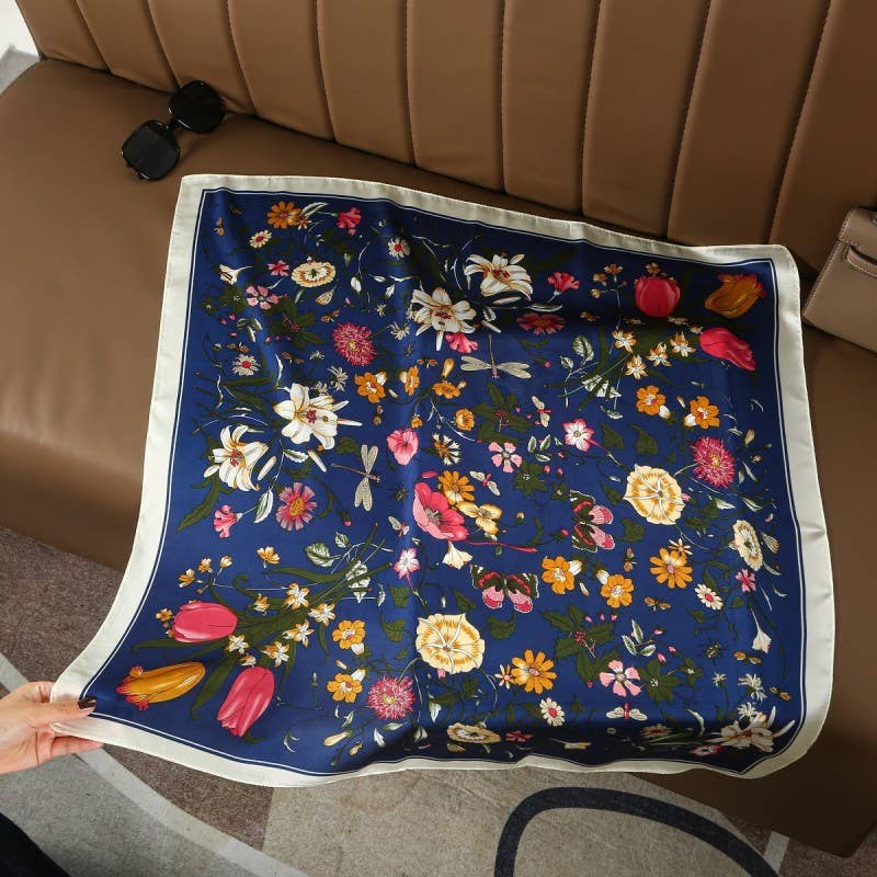 LARGE FLORAL PRINT BANDANA SCARF | 40SC655: NAVY